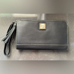 Dooney & Bourke Black Pebble Leather Wristlet Clutch Purse